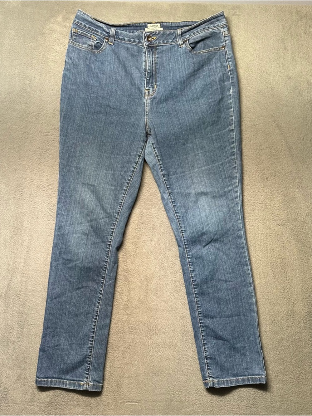 L.L. Bean Womens 14 Classic Fit Blue Straight Leg Denim Jeans
